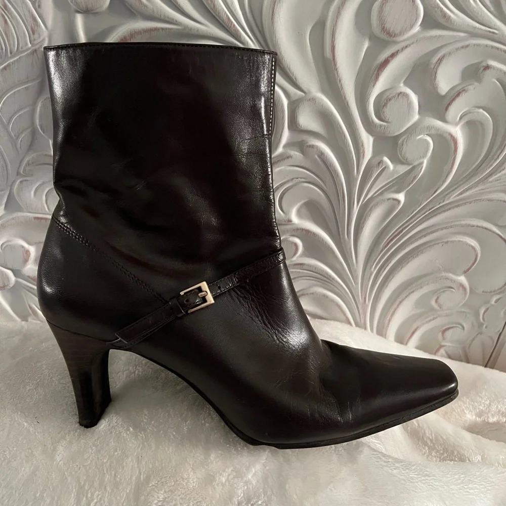 Dark brown leather boots size 6.5 - Picture 2 of 10